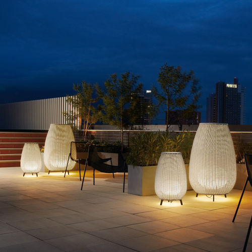 Luminária de chão sem pé - AMPHORA 02 - BOVER Barcelona - em polietileno / em fibra sintética / contemporânea