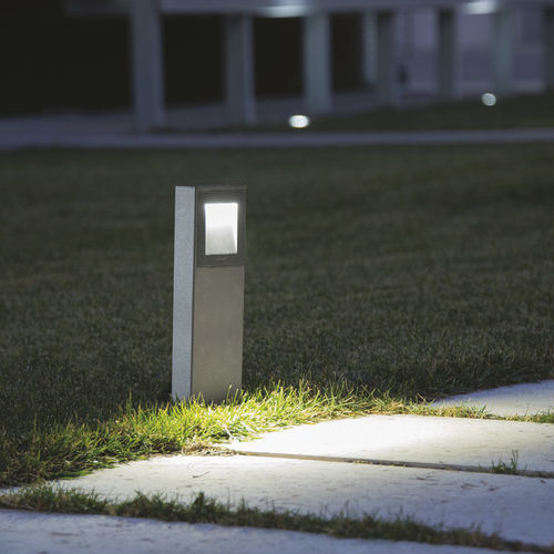 Poste balizador de iluminação de jardim - KOI 110 H 400 - Lombardo - contemporâneo / em aço inoxidável / de LED