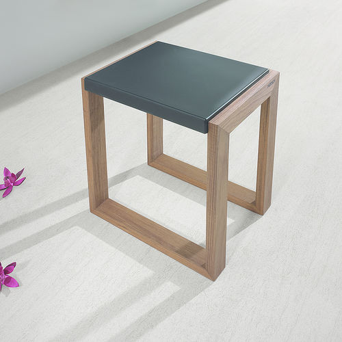 Banqueta para chuveiro com base em teca - 89218 - HOESCH - com base tipo trenó / preta