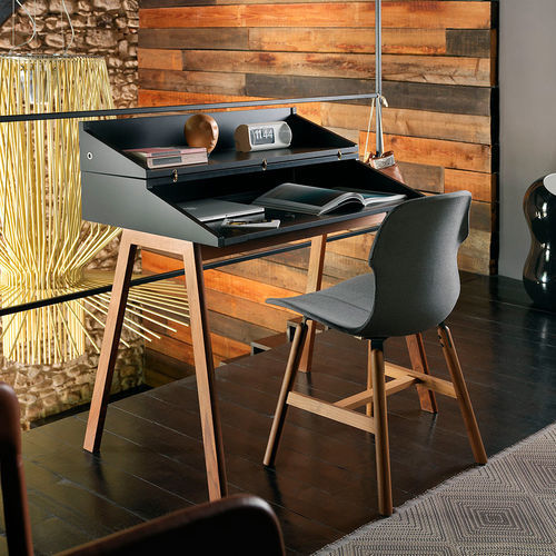 Mesa secretária de piso - CASAMANIA HORM - moderna / em MDF laqueado / reta