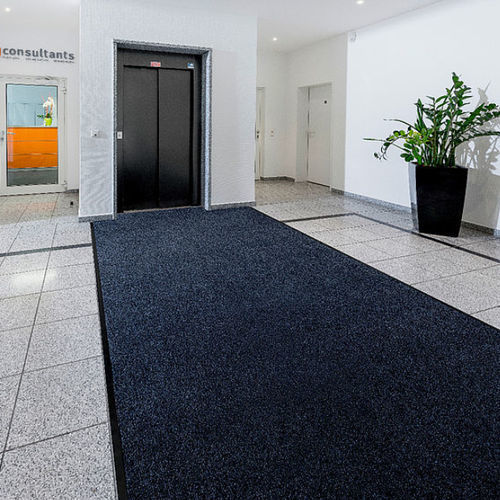 Tapete de entrada para edifício de uso público - PRESTIGE - emco Bautechnik GmbH - para edifício / em poliamida / em veludo