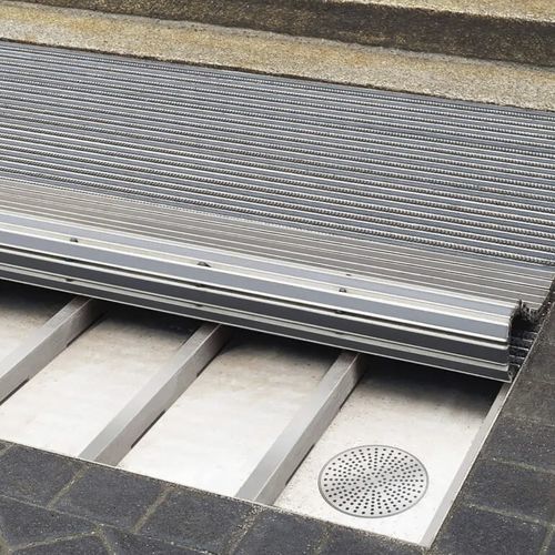 Tapete de entrada para edifício de uso público - 5022 CN+ - emco Bautechnik GmbH - para edifício / em polipropileno / em aço inoxidável