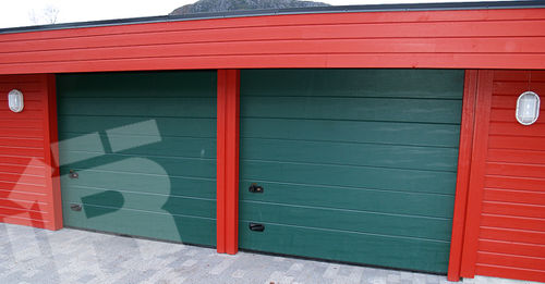 Portão seccionado para garagem - MONOLIGNE - RYTERNA GROUP UAB