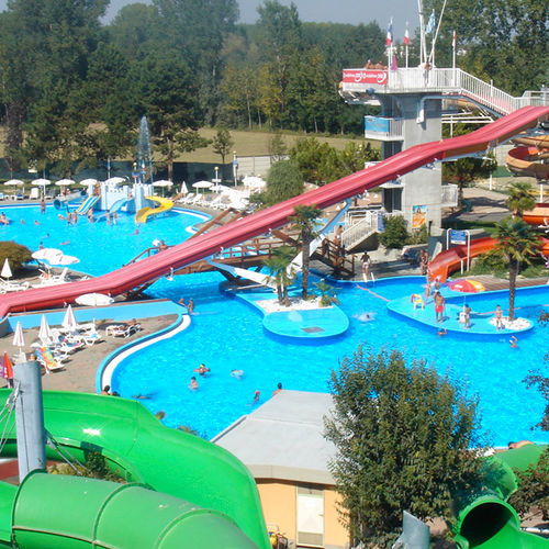 Escorregador reto - KAMIKAZE - TECNOPISCINE INTERNATIONAL - para parque aquático / de alta velocidade