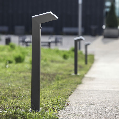 Poste balizador de iluminação para espaços públicos - KASSIO - GROUPE RAGNI - contemporâneo / em aço / em aço galvanizado
