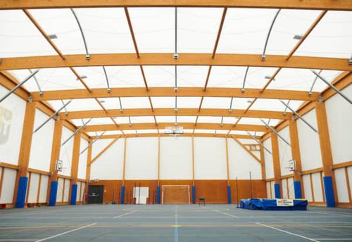 Estrutura tensionada com estrutura de madeira - CROYDON  - SMC2 - para cobertura / com membrana em PVC / para campo ou quadra esportiva