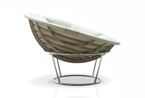 Poltrona contemporânea - SHELL - ferlea - em ratã / com capa removível e lavável / de jardim