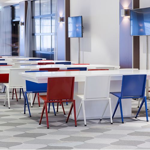 Cadeira de restaurante contemporânea - MONDIAL - Gispen - para ambiente interno / em alumínio / com base em aço