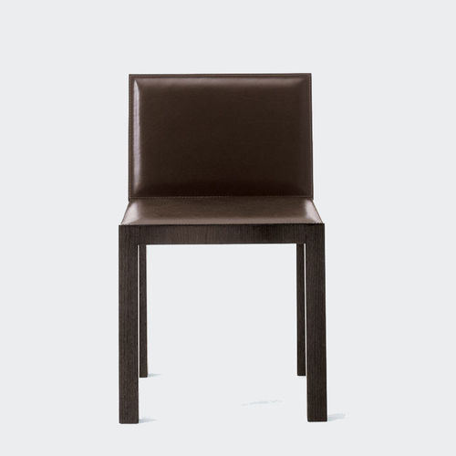 Cadeira contemporânea - BORGES  - Emmemobili - para ambiente interno / em carvalho / em couro