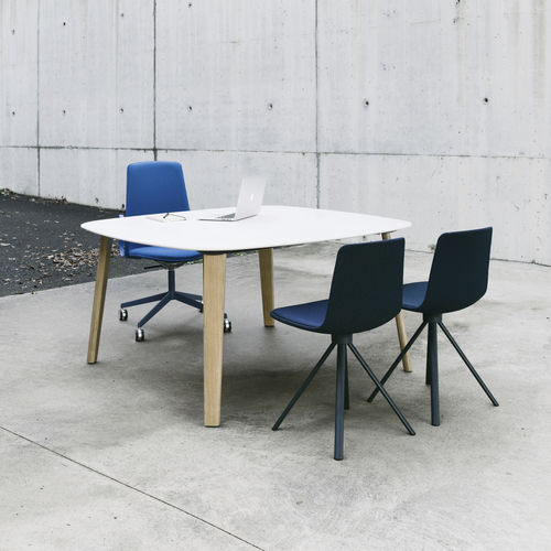Mesa contemporânea - LTS  - Enea - em HPL / em Fenix NTM / com base em alumínio fundido