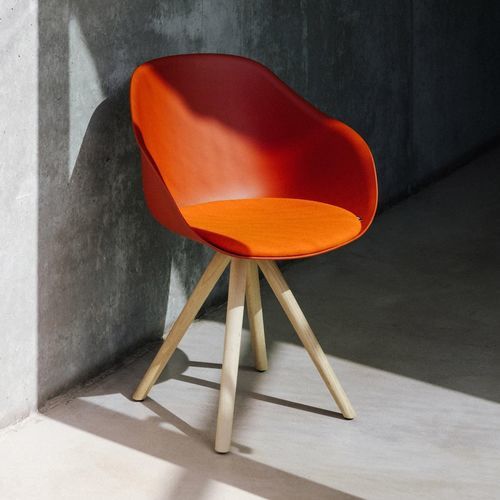 Cadeira contemporânea - Lore Spin Wood - Enea - para ambiente interno / em tecido / em polipropileno