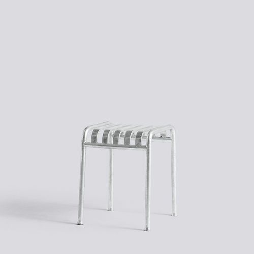 Banqueta contemporânea - PALISSADE - Hay a/s - em aço galvanizado / para ambiente externo / de Ronan & Erwan Bouroullec