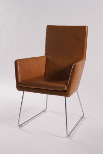 Cadeira contemporânea - DONNA - Label Produkties bv - em couro / com base tipo trenó / da linha residencial