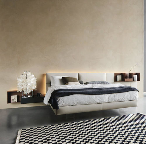Cama de casal - ECLETTO - SANGIACOMO - contemporânea / estofada / com cabeceira