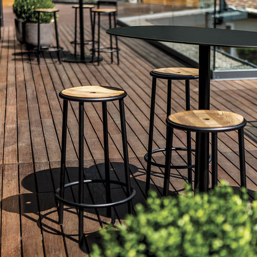 Banqueta alta contemporânea - SHIRE - Schoenhuber Franchi - em madeira / com base metálica / com 4 pés