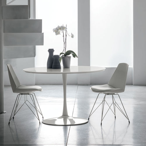 Mesa de jantar contemporânea - FLUTE - Target Point - em laminado / com base em metal pintado / redonda