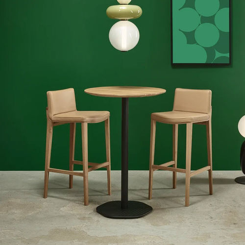 Cadeira alta contemporânea - Moritz - TON a.s. - para ambiente interno / em tecido / em couro