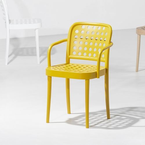 Cadeira contemporânea - 822 - TON a.s. - para ambiente interno / em compensado / com base em faia