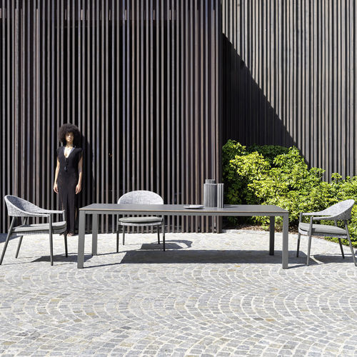 Mesa de jantar contemporânea - VICTOR Low  - Varaschin - em HPL / em cerâmica / com base em alumínio