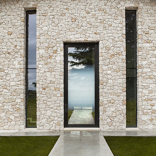 Porta de entrada - NOVA - Oikos Venezia - em alumínio / pivotante / contemporânea