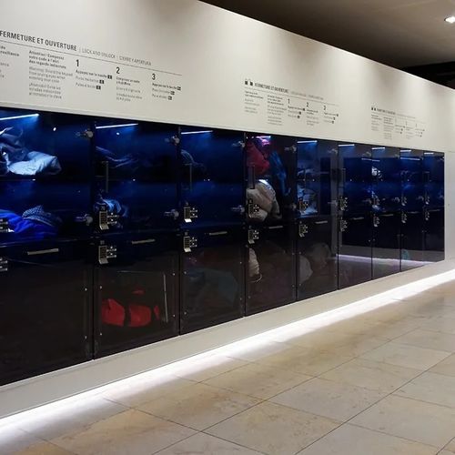 Armário de vestiário em laminado melamínico - COLLECTIVE - Fit Interiors - de chave / com código / para edifício de uso público