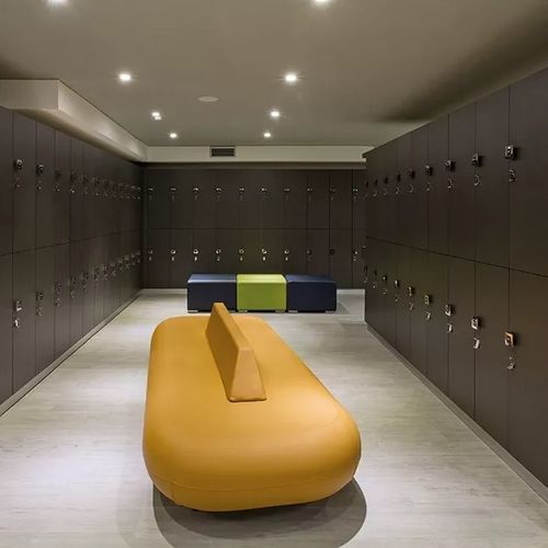 Banco estofado contemporâneo - ATLAS - Fit Interiors - em couro sintético / com base em madeira / em madeira