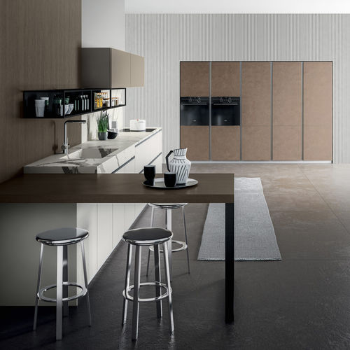 Cozinha contemporânea - T16 : COMPOSIZION 01 - ARMONY CUCINE - em vidro / sem puxadores / laqueada