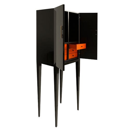 Buffet aparador com pés altos - MALDIKA - Viveti - contemporâneo / em madeira laqueada / contract