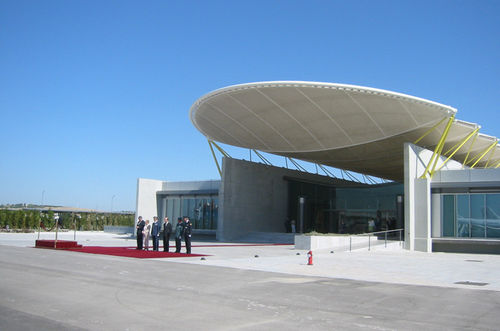 Estrutura tensionada com cabos e membrana - BARAJAS, STATE PAVILION - Hightex - para cobertura / com membrana de ETFE / para aeroporto