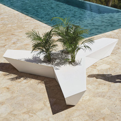 Banco de jardim de design original - FAZ - VONDOM - em polietileno / sem encosto / sem braços