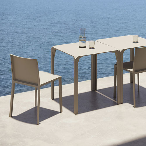Cadeira contemporânea - QUARTZ - VONDOM - para ambiente externo / para ambiente interno / em polipropileno