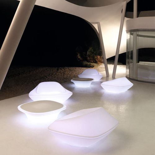 Poltrona de design original - UFO  - VONDOM - em polietileno / em polietileno / com iluminação