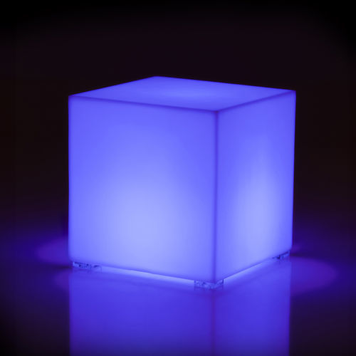 Luminária de chão sem pé - JUT CUBO - VONDOM - em polietileno / contemporânea / sem fio