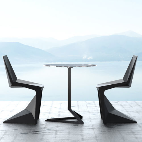 Cadeira contemporânea - VOXEL  - VONDOM - para ambiente interno / para ambiente externo / de fibra de vidro
