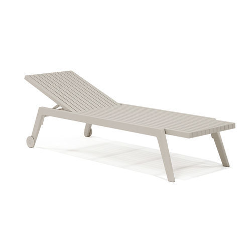 Espreguiçadeira de design escandinavo - Spritz - VONDOM - em polipropileno / de fibra de vidro / de fibra de vidro