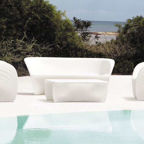 Sofá de design orgânico - BIOPHILIA  - VONDOM - de jardim / em polietileno / com braços