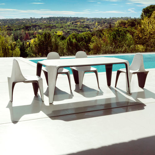 Mesa de jantar contemporânea - F3 - VONDOM - em polietileno / com base em polietileno / retangular