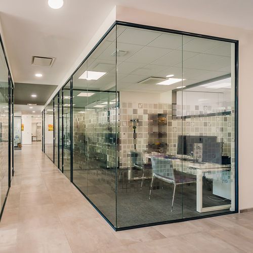 Divisória removível - J-AZ® - Tiaso - com vidro / da linha comercial / sem moldura