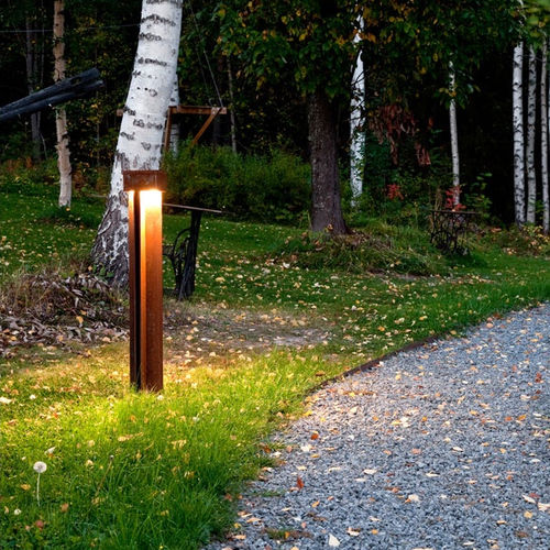 Poste balizador de iluminação de jardim - TALL - ATELJE LYKTAN - contemporâneo / em aço / de LED