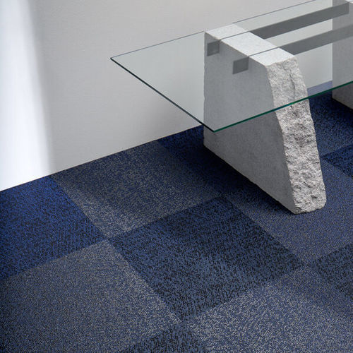 Carpete em placas - BLACKISH MARINE - BOLON - tecido / vinílico / estampado