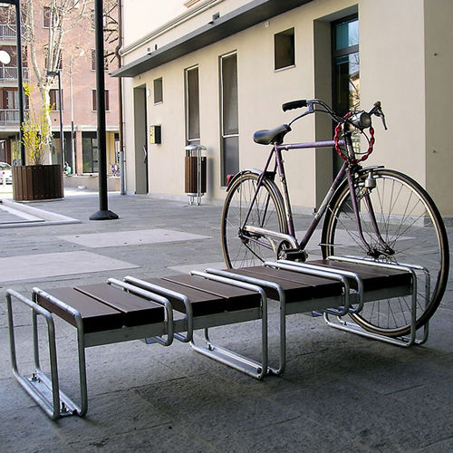 Bicicletário de piso - BASIC 196 - Euroform K. Winkler GmbH - para espaço público / metálico / em madeira