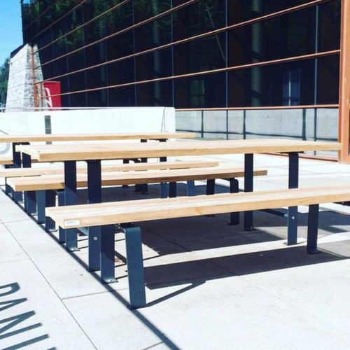 Mesa de piquenique contemporânea - ZETA - Euroform K. Winkler GmbH - em madeira de lei / com base em aço galvanizado / retangular