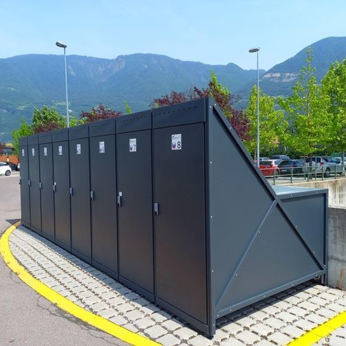 Abrigo para bicicletas com sistema de segurança - SILHOUETTE - Euroform K. Winkler GmbH - para espaço público / para áreas urbanas