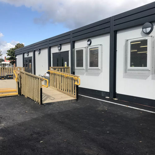 Construção em contêiner para escola - PCL282 - Algeco - modular / em aço galvanizado