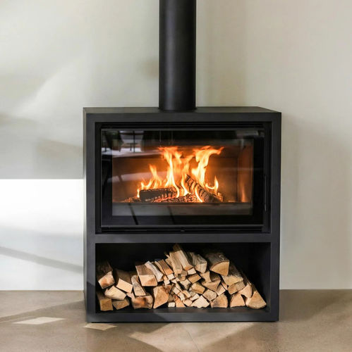 Salamandra a lenha - AERA URBAN - Rüegg Cheminée Schweiz AG - 8 kW / multicombustível / de instalação livre