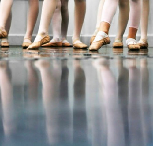 Revestimento de piso vinílico - GRABO DUETT - Graboplast Floor Covering Manufacturers Ltd - para edifício de uso público / para sala de dança / em rolo