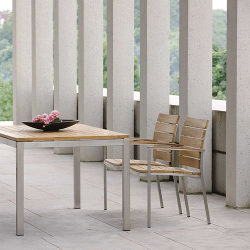 Cadeira de jardim contemporânea - SAVONA - STERN MOEBEL - para ambiente externo / em teca / com base em aço inoxidável