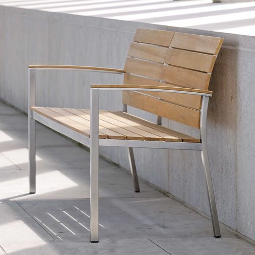 Banco de jardim contemporâneo - SAVONA - STERN MOEBEL - em teca / em aço inoxidável / com encosto