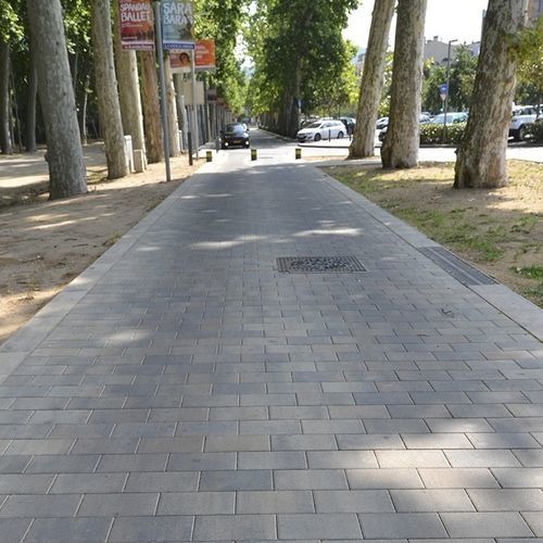 Bloco de pavimentação em concreto - VS5® - Breinco - para ambiente externo / para via pública / efeito pedra