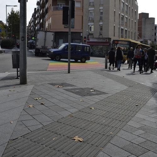 Bloco de pavimentação em concreto - VS5® PETRA - Breinco - para ambiente externo / para via pública / efeito pedra